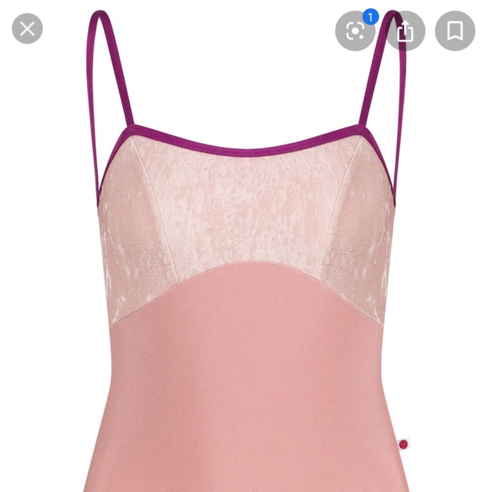 ISO Yumiko Denise XS or small